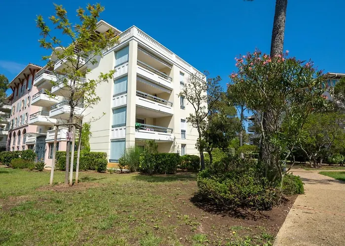 아파트 Le Grand Parc-6 By Interhome *
